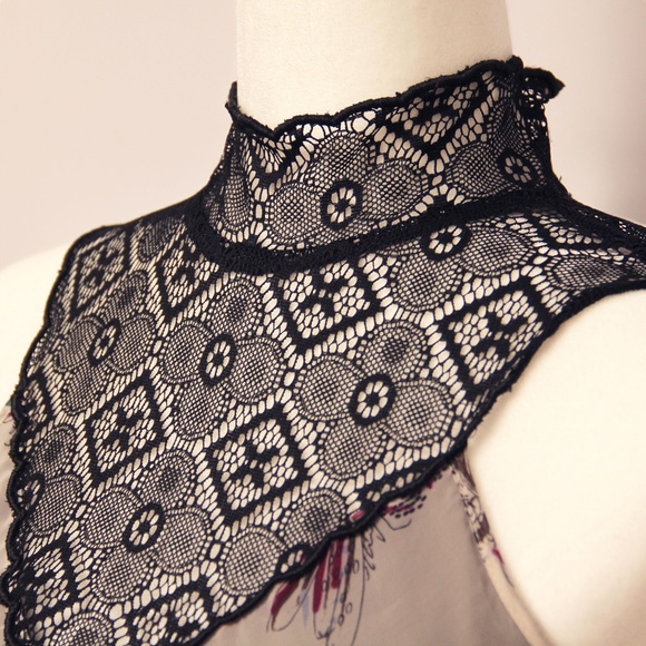 SMART SET | Victorian Lace High Neckline Dress - Picture 2 of 5